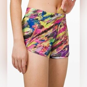 Lululemon Tracker Short V  4”